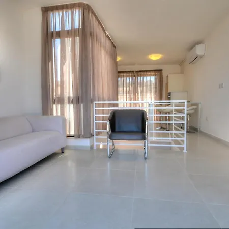 Tunnara Penthouse By The